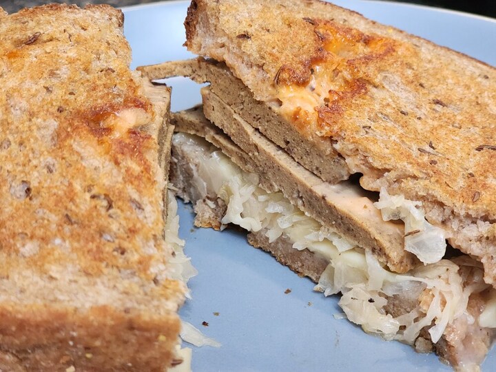 Joey D's Rueben Thumbnail