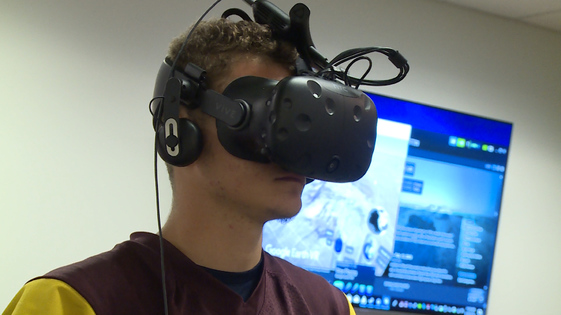 Education Counts Michiana Virtual Reality Lab Pbs Michiana Wnit